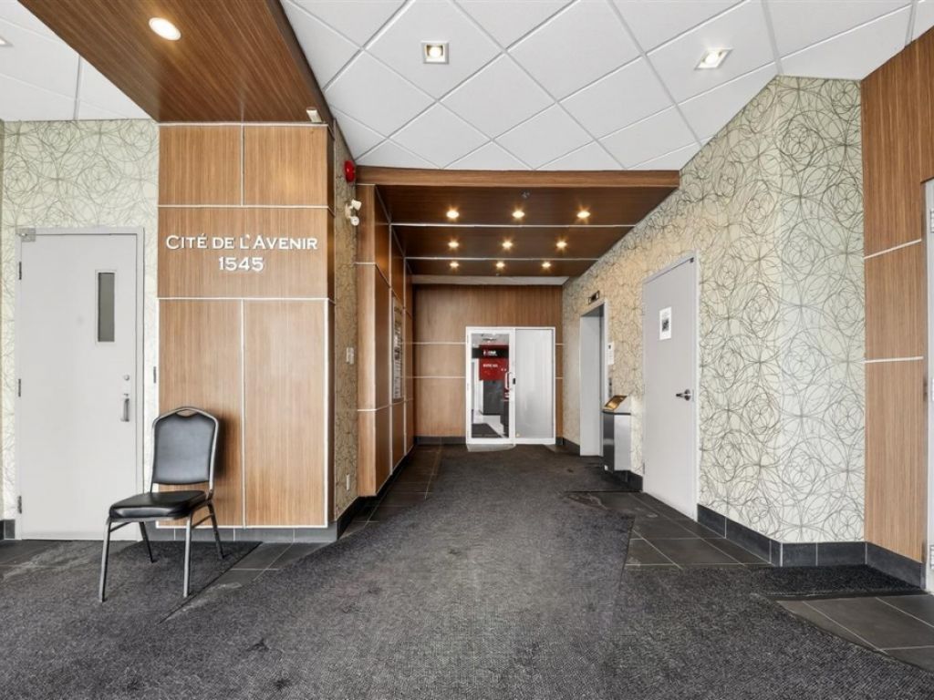 Condo commercial � vendre