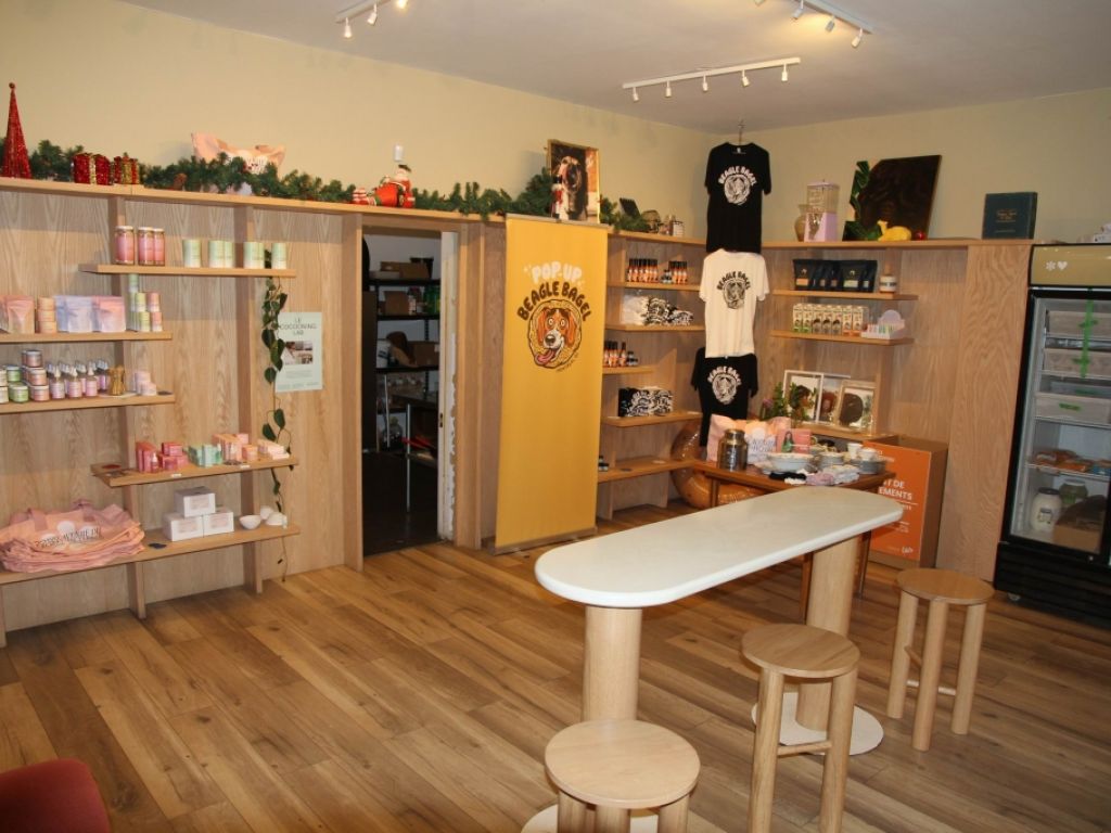 Charmant Caf  vendre Av. Mont-Royal Montral