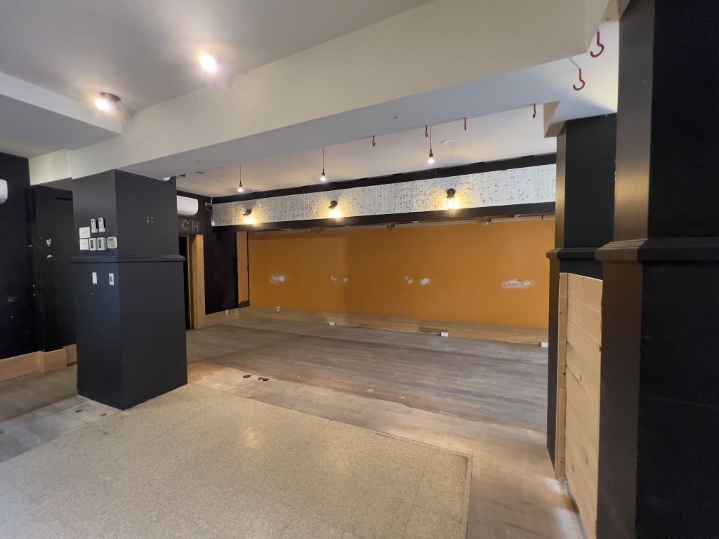 SPACE FOR RENT (ROSEMONT-PETITE-PATRIE)