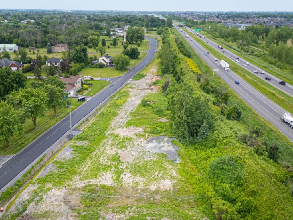 Espace Industriel et Commercial de Premier Choix  Louer