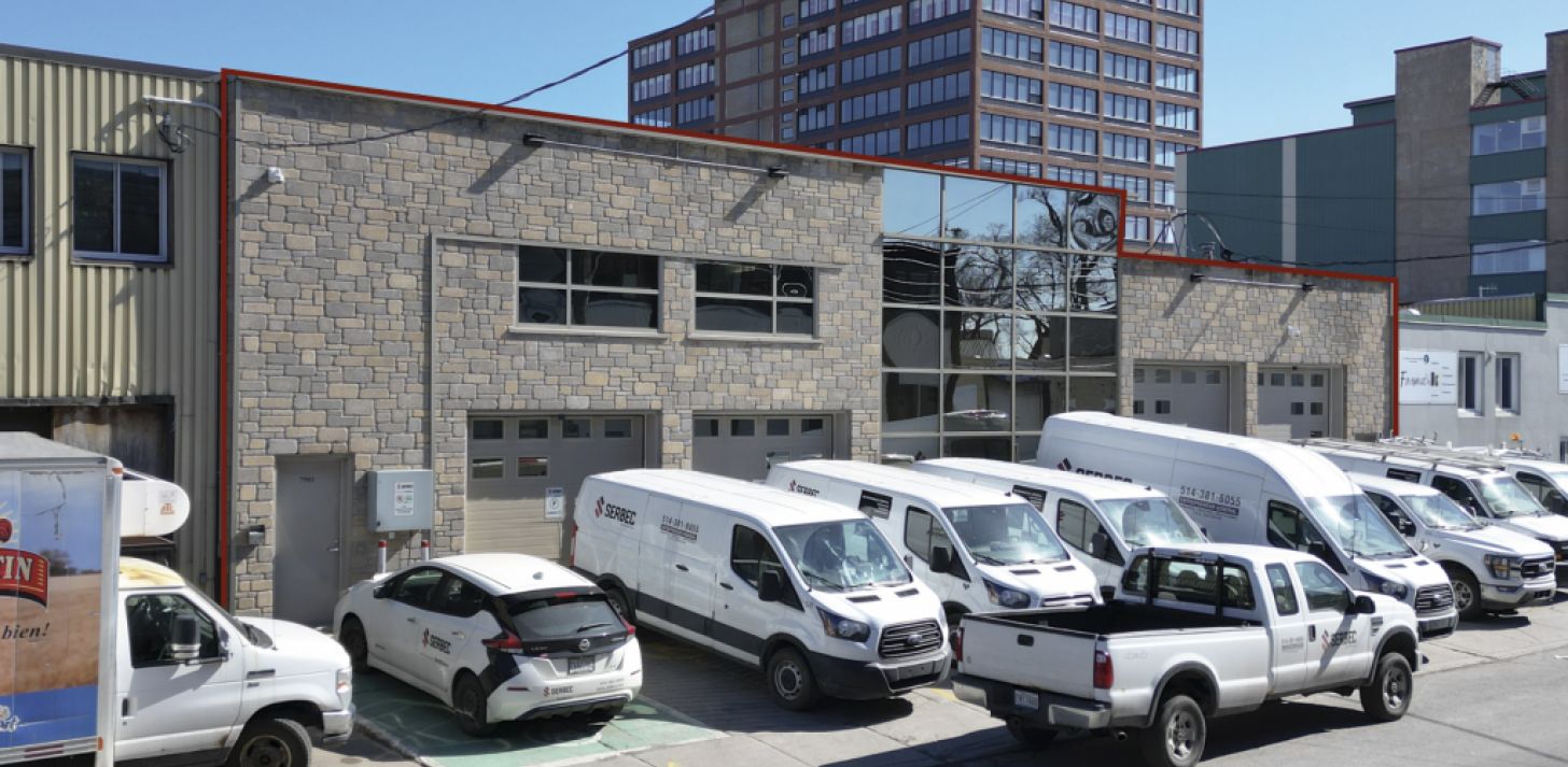 Immeuble Flex à vendre Villeray. Une polyvalence stratégique au coeur du Quartier Industriel. - À vendre