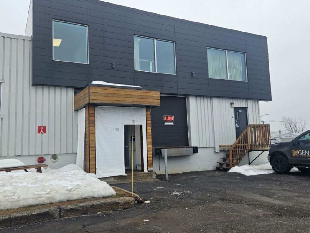 Local industriel � louer � Beauport � 440, rue des Cordill�res, local 102