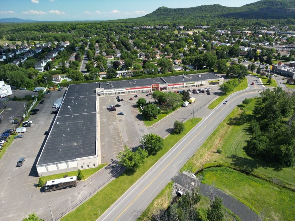 Commercial space for lease (Retail, contractor shop, warehousing, light industrial)