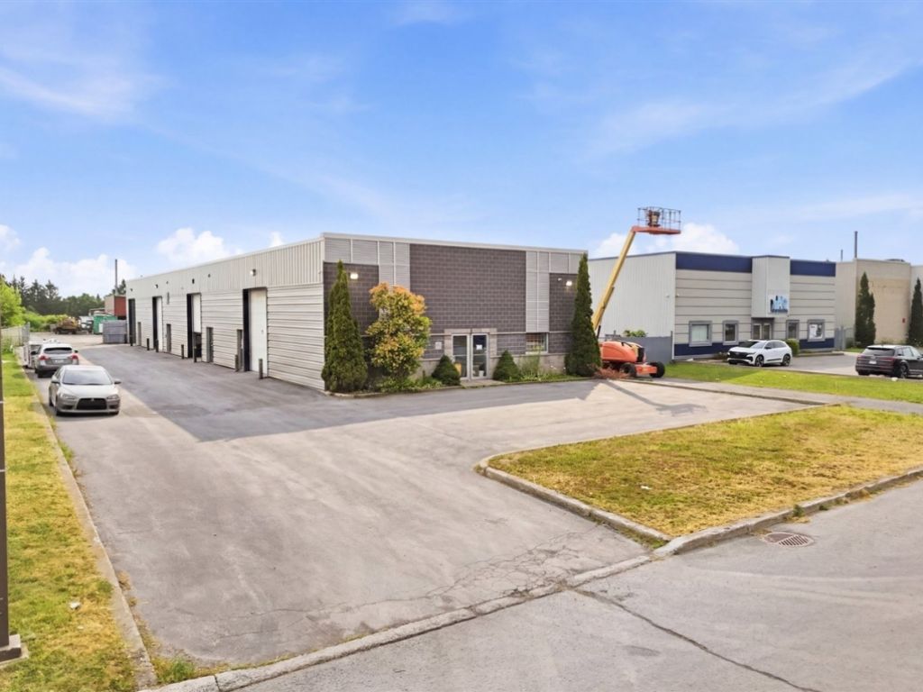Industrial building for sale