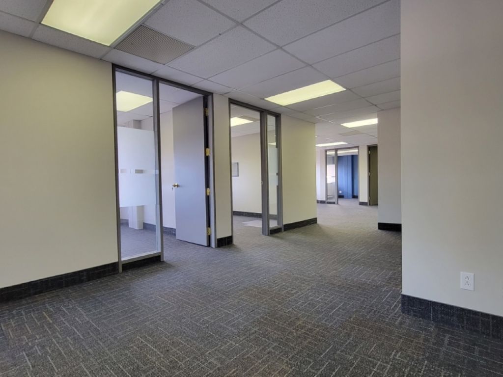 BUREAU  STE-FOY - 2954 BOUL. LAURIER