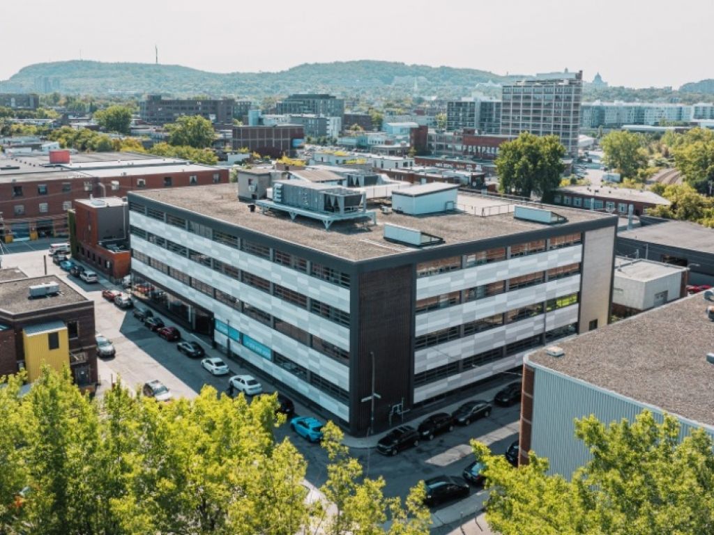 MOVE-IN READY LOFT OFFICES IN AI HUB