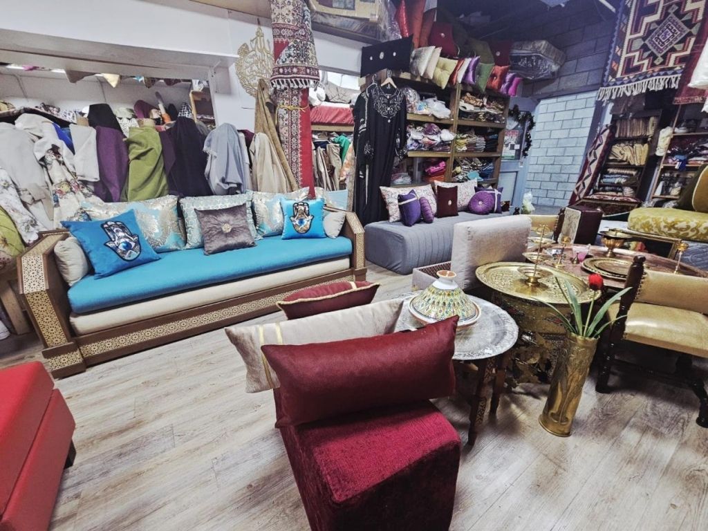 Premium Moroccan-style salon for sale on Chabanel Street Montreal
