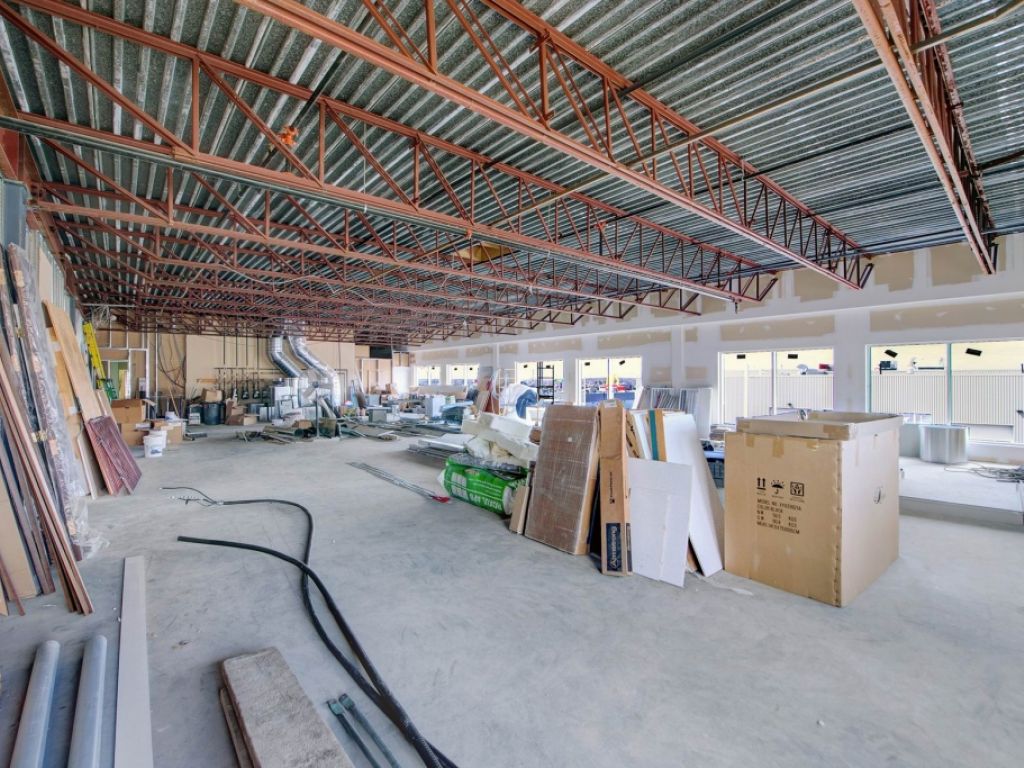 Comm. and office space for rent 1,000 to 15,000 sq.ft. Donnacona