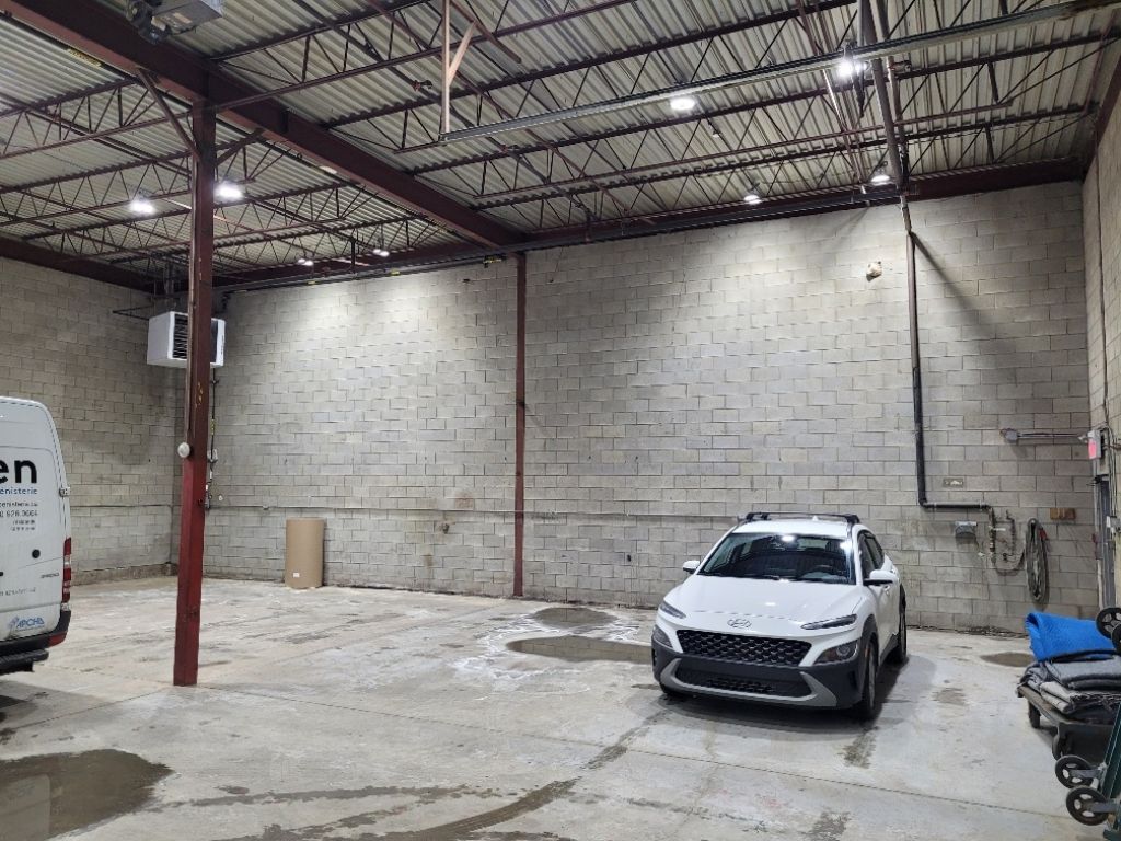 Local commercial ou industriel l�ger