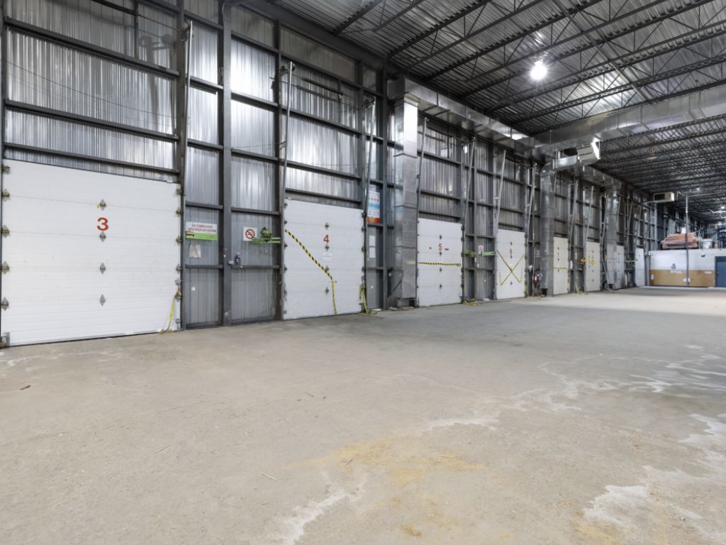 Industrial building for RENT