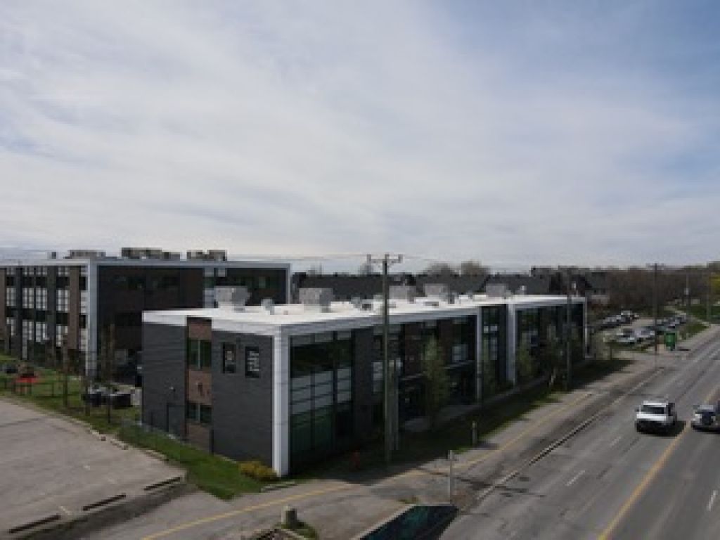 condo a vendre 2025 rue Victoria  Lachine