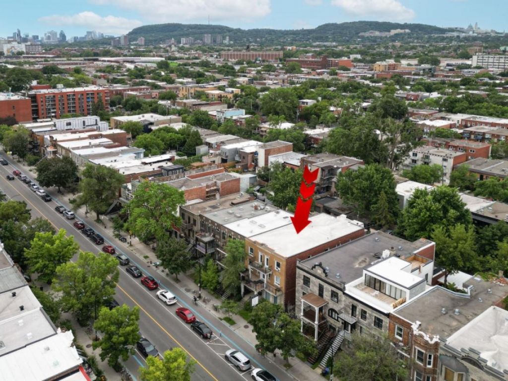 Trs grand 5plex semi-commercial  Montral