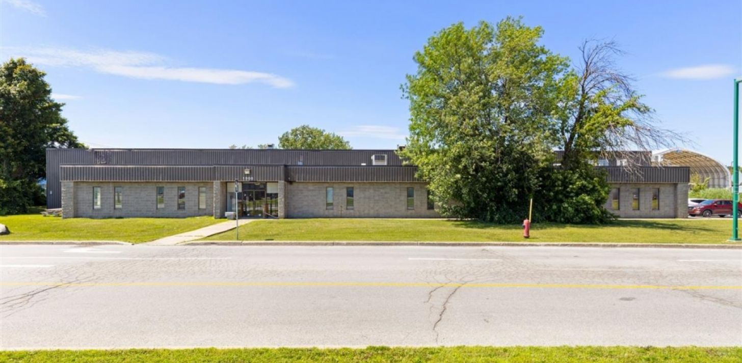 Office space for lease - 1000 Rue Nationale - For Rent