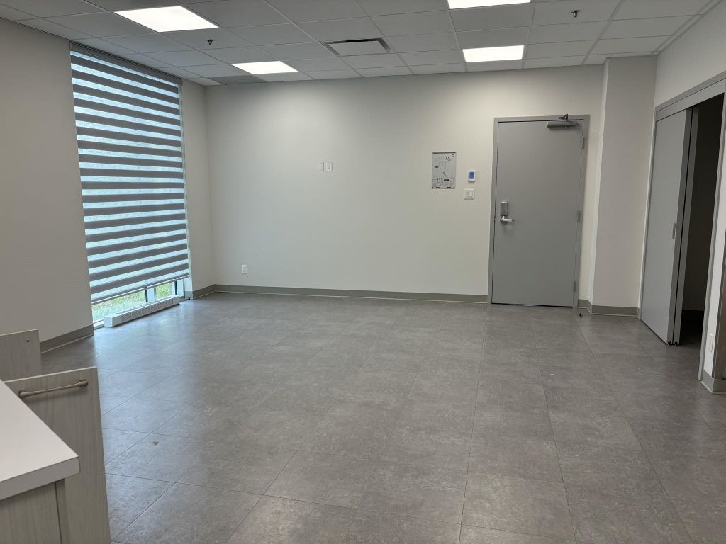 Condo commercial a louer - 3333 100eme avenue, Laval