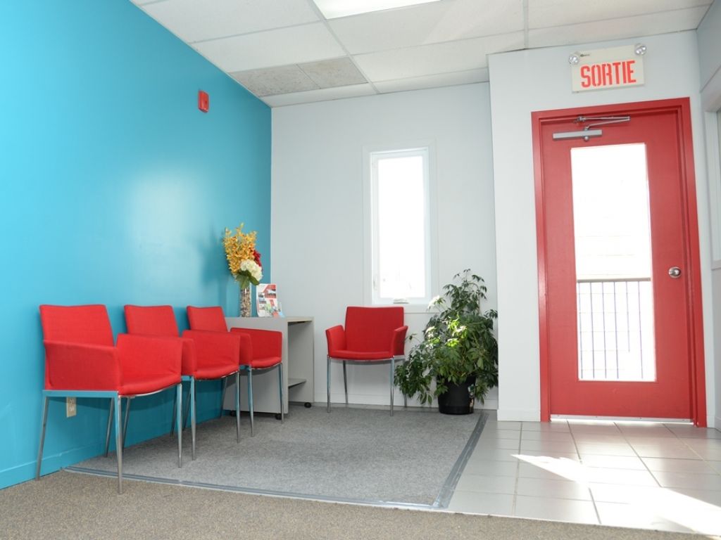 Office to rent in a Nobert Business Center in Longueuil