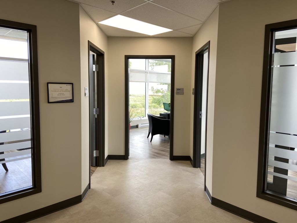 Bureaux  louer - HUB FBO - Aroport YHU, MET Montral