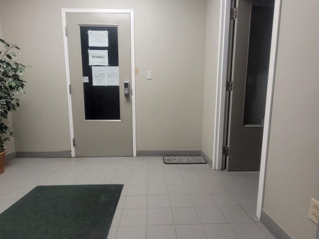 Commercial and/or office space sublease in Laval