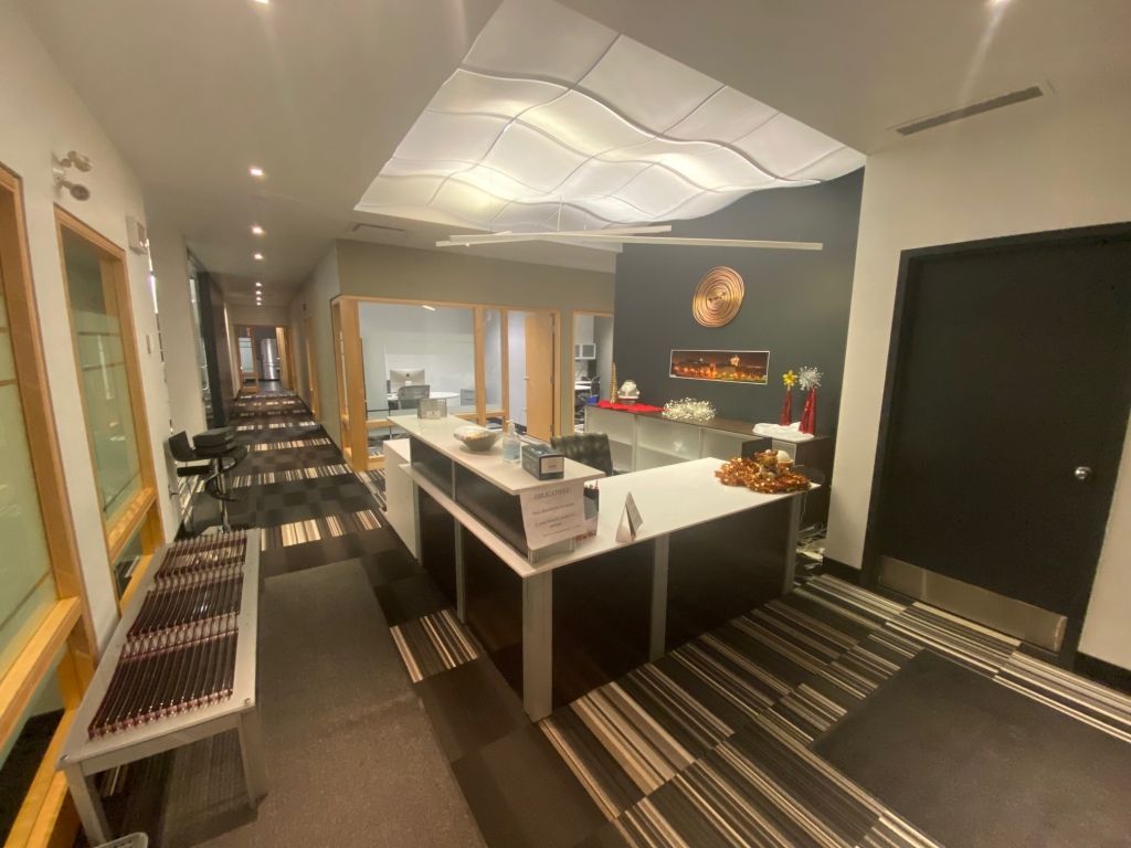 2511 chemin Sainte-Foy  Une adresse professionnelle au c�ur de Sainte-Foy