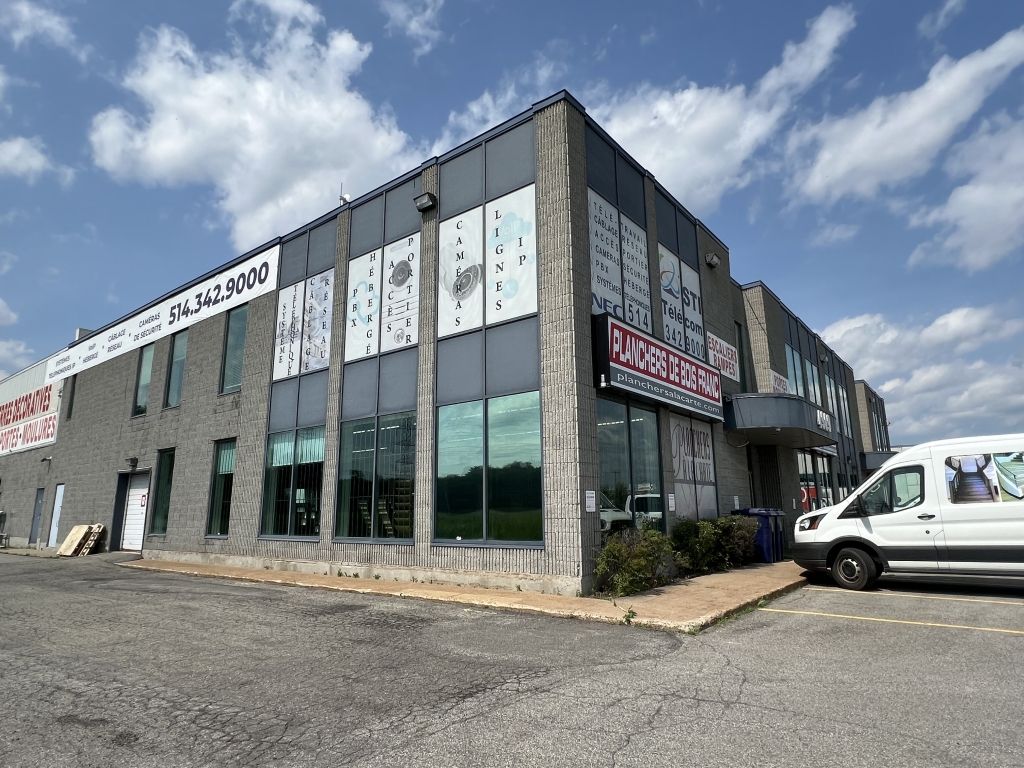Commercial and/or office space sublease in Laval