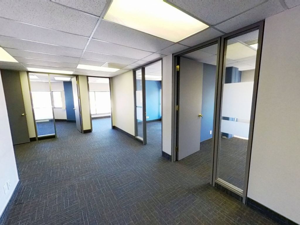 BUREAU  STE-FOY - 2954 BOUL. LAURIER