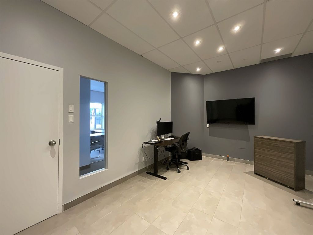 OFFICE SPACE FOR RENT 2000 sqft. - LAVAL