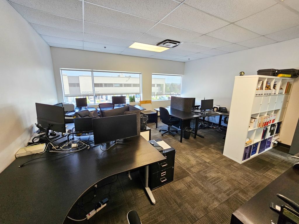 6070 pc | Condo industriel et bureaux  louer | Brossard