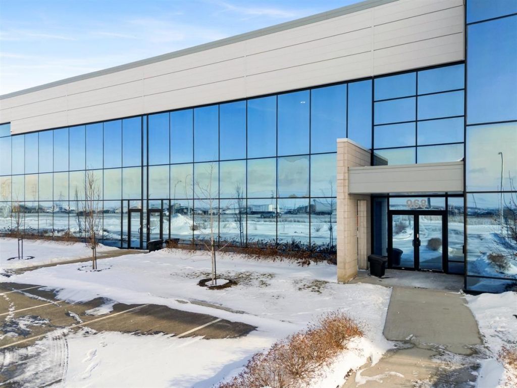 Industrial space for lease - 968 Rue Parent