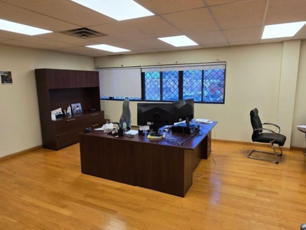 Space(s) for rent - multiple usages 1,350 sq. ft. to 5,150 sq. ft