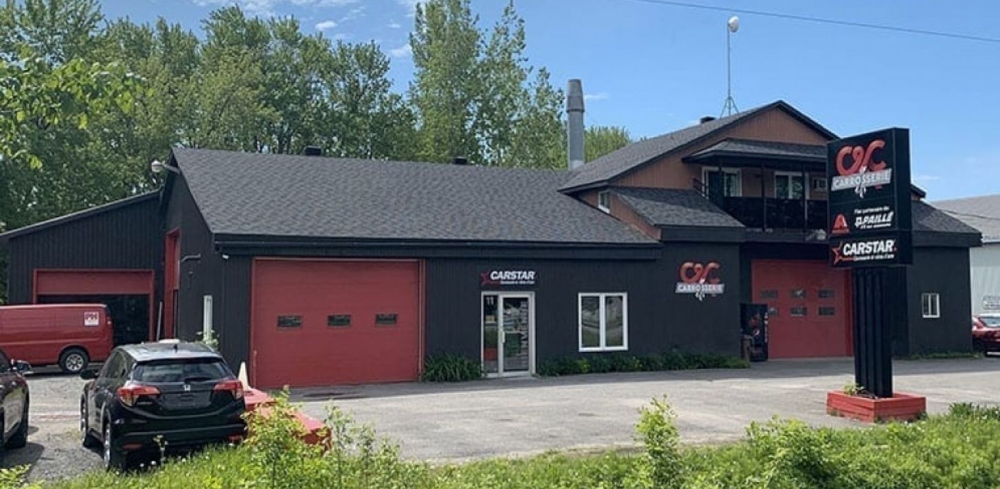 5-Door Garage for Sale in Berthierville, Lanaudiere - For Sale