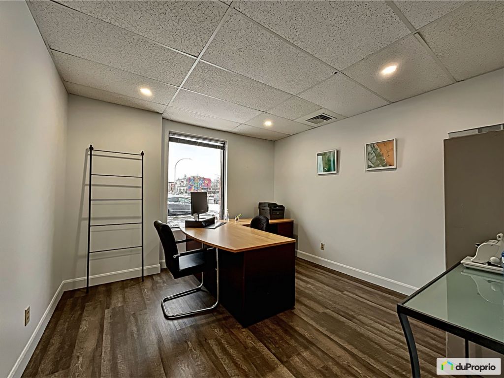 Condo commercial