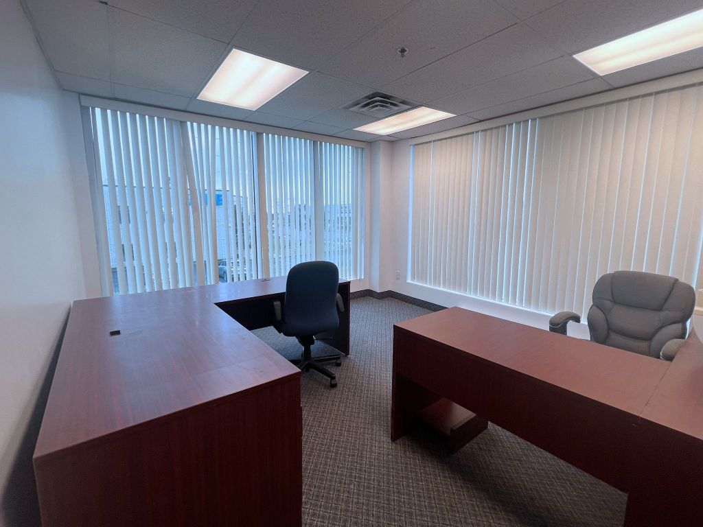 Offices for rent 2,000 to 3,000 sqft 2nd floor Brossard