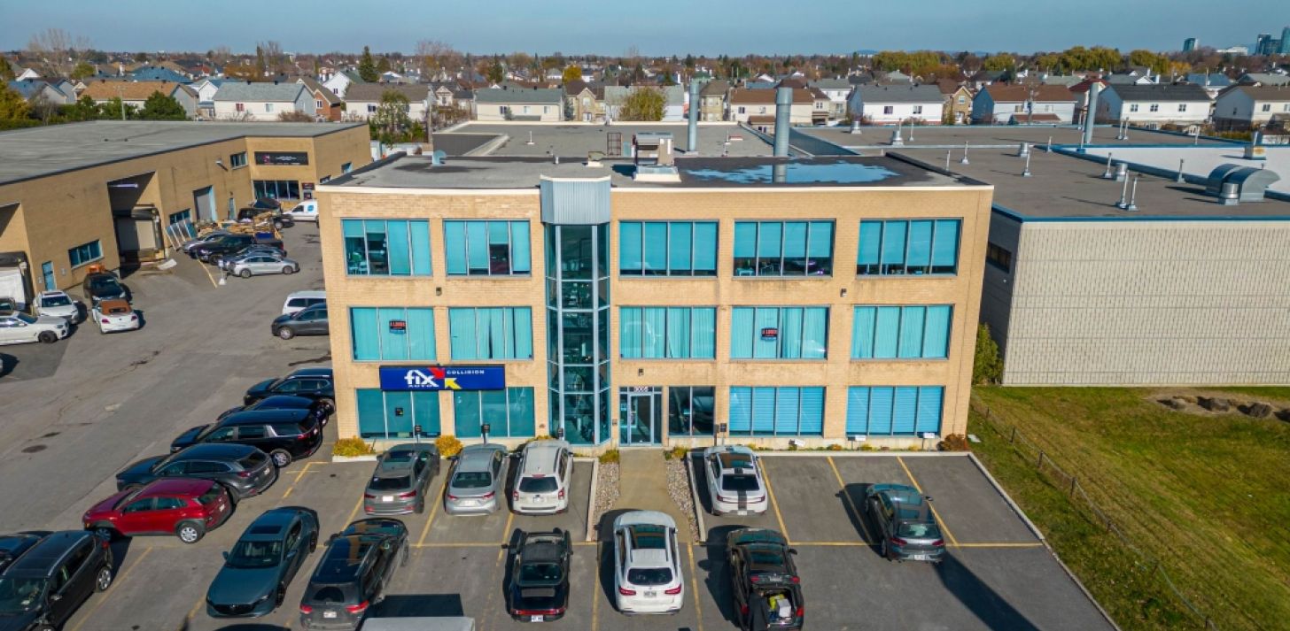 Bureaux à louer 2000 à 3000 pc 2e étage Brossard - À louer