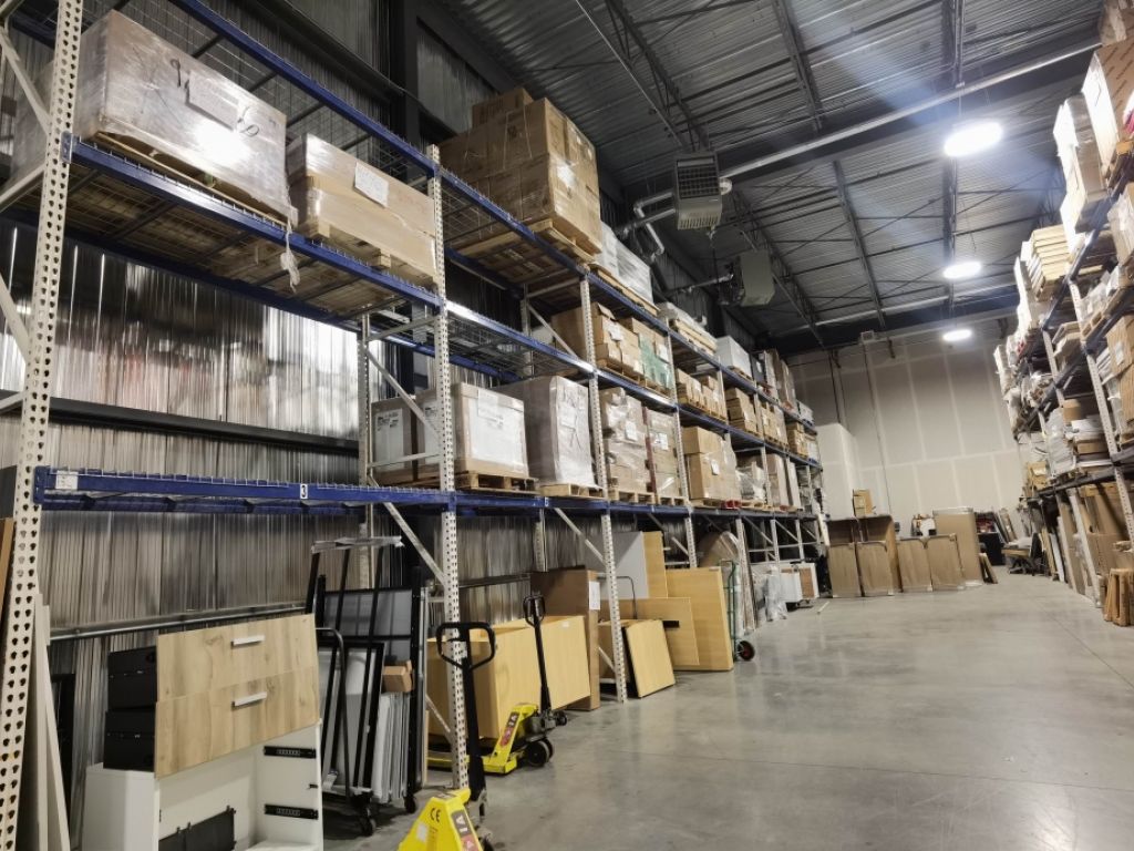 6500  15 500 pc  louer immeuble industriel  Candiac