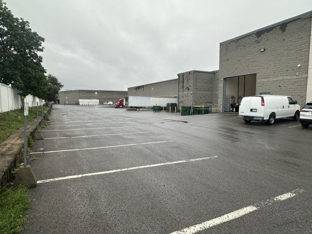 office /warehouse/land 