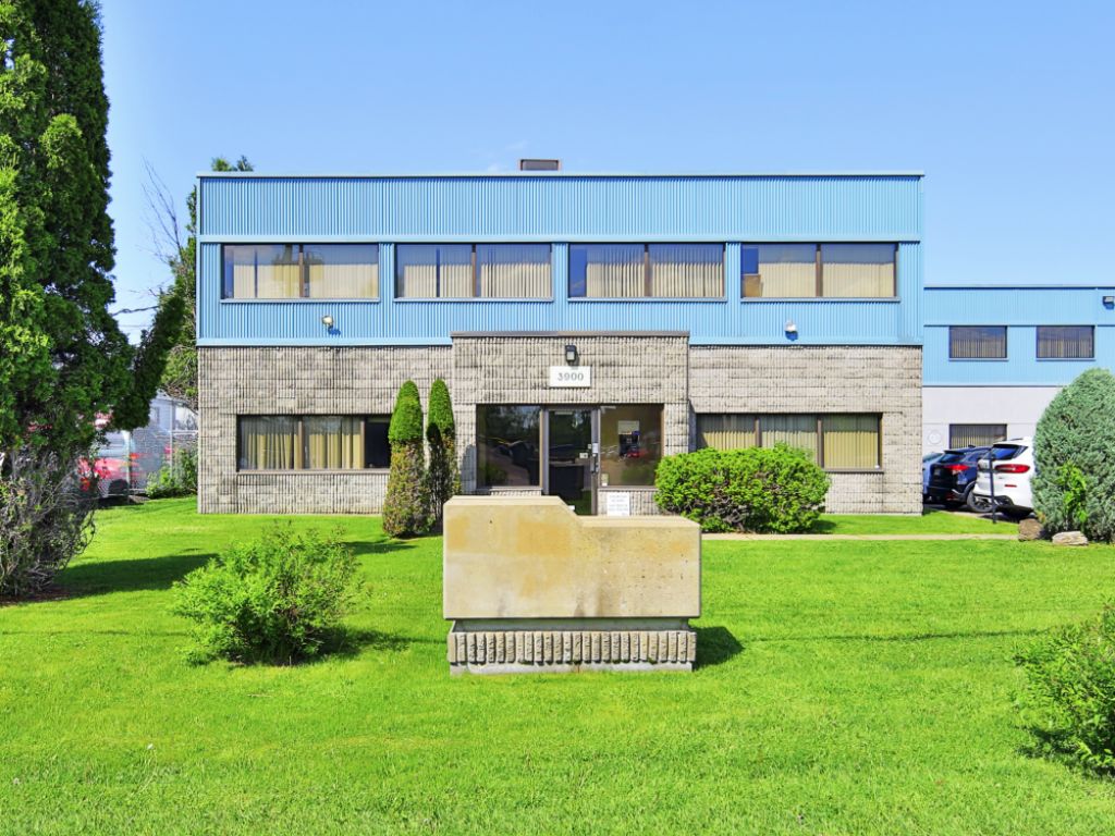 Industrial Building / Offices for Sale