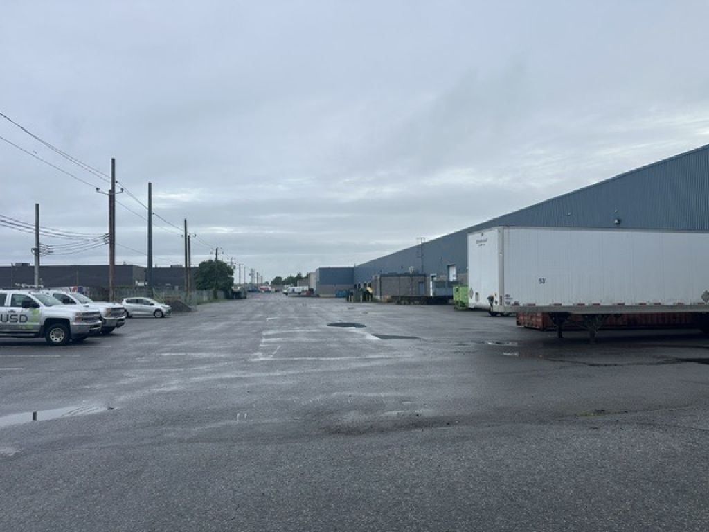 office /warehouse/land 