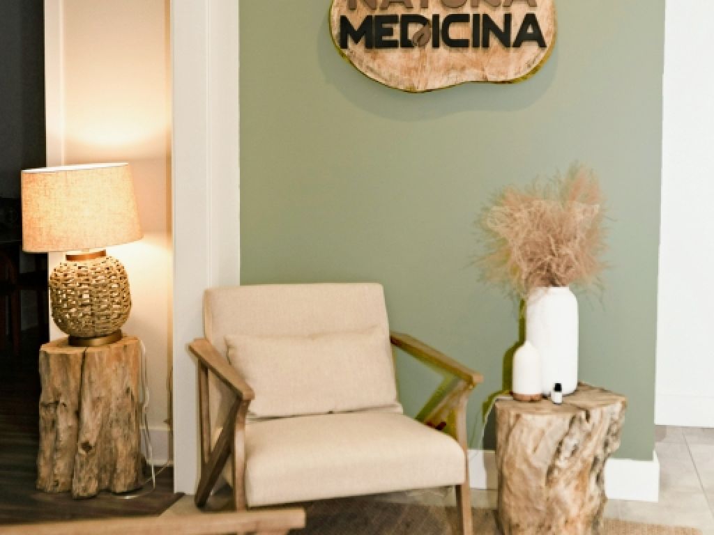 Bureau a louer pour professionnel de la sant - cl en main dans une clinique de naturopathie bien tablit sur rive sud