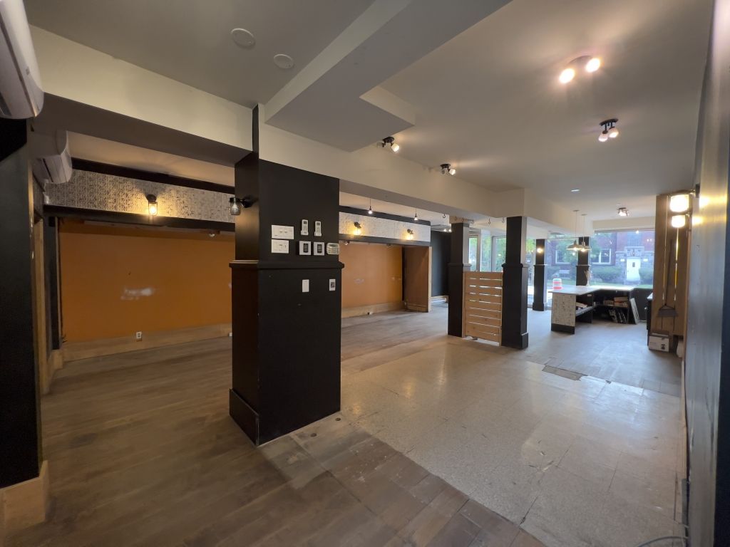 SPACE FOR RENT (ROSEMONT-PETITE-PATRIE)