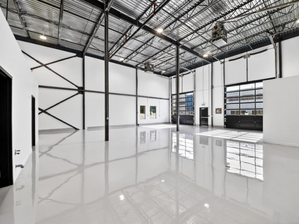 Industrial condo for sale � $350/sq.ft.
