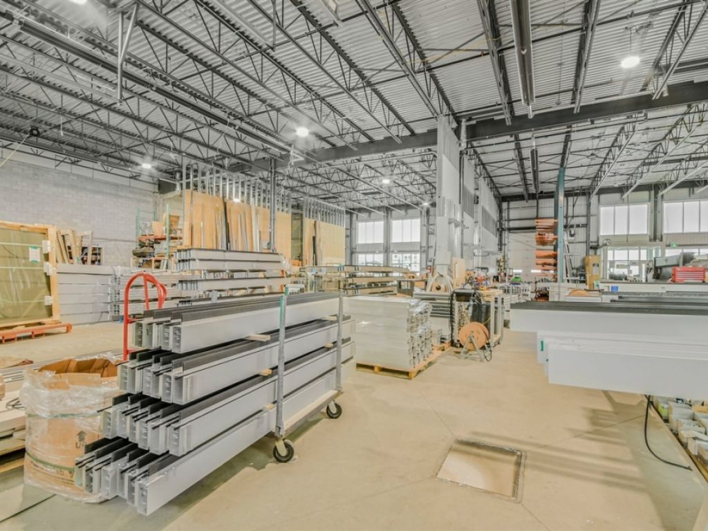 Industrial premises for rent