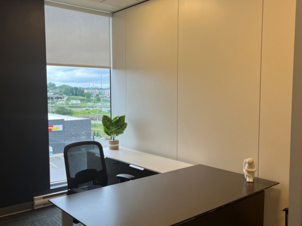 Bureaux meubl�s � louer - � partir de 900$ par mois