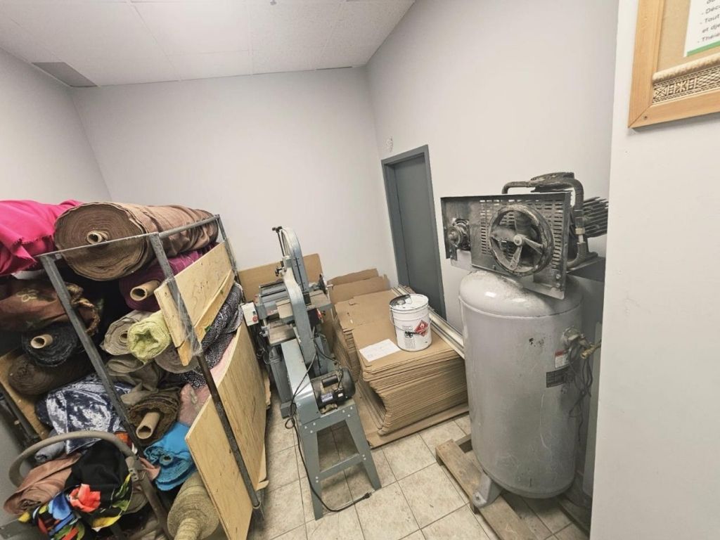 Premium Moroccan-style salon for sale on Chabanel Street Montreal