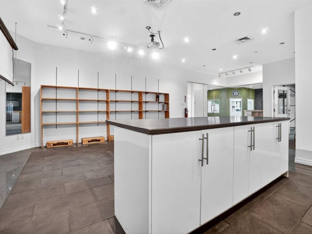 Espace industriel � louer � 65 Rue de Port-Royal O., local OP.2, Montr�al (Ahuntsic-Cartierville)