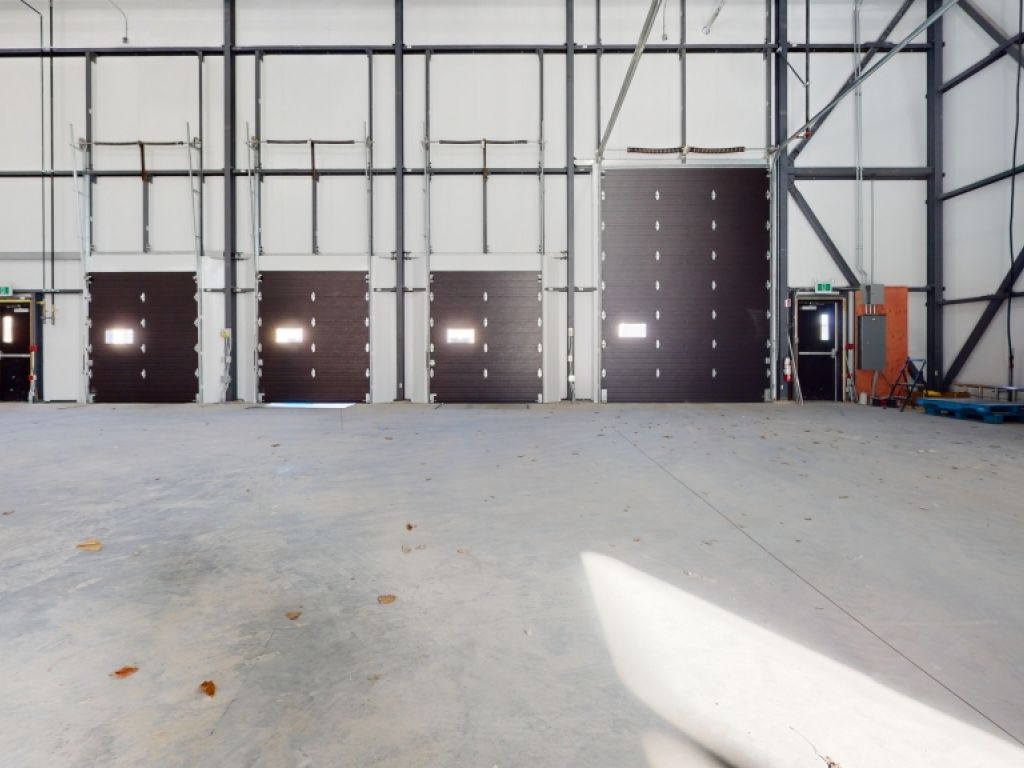 Commercial space for rent in Saint-Jrme - starting at 5,000 sq. ft.