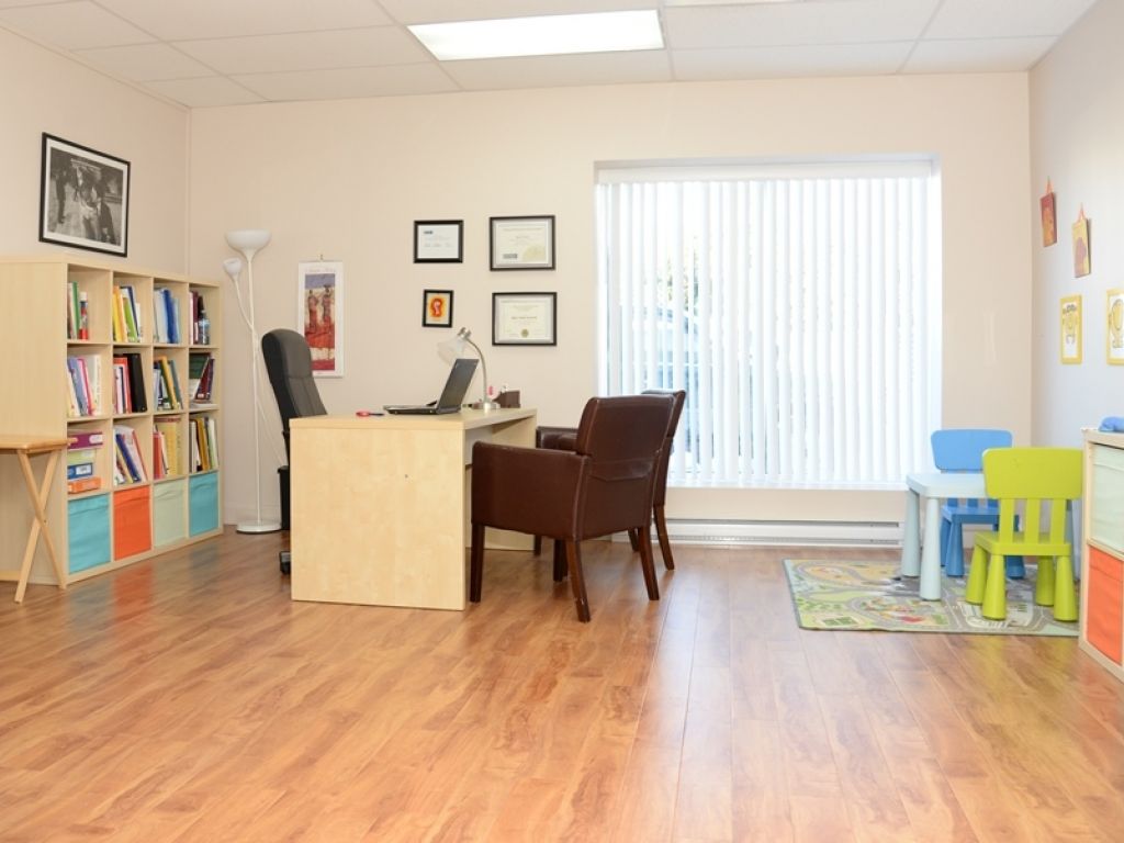 Office to rent in a Nobert Business Center in Longueuil