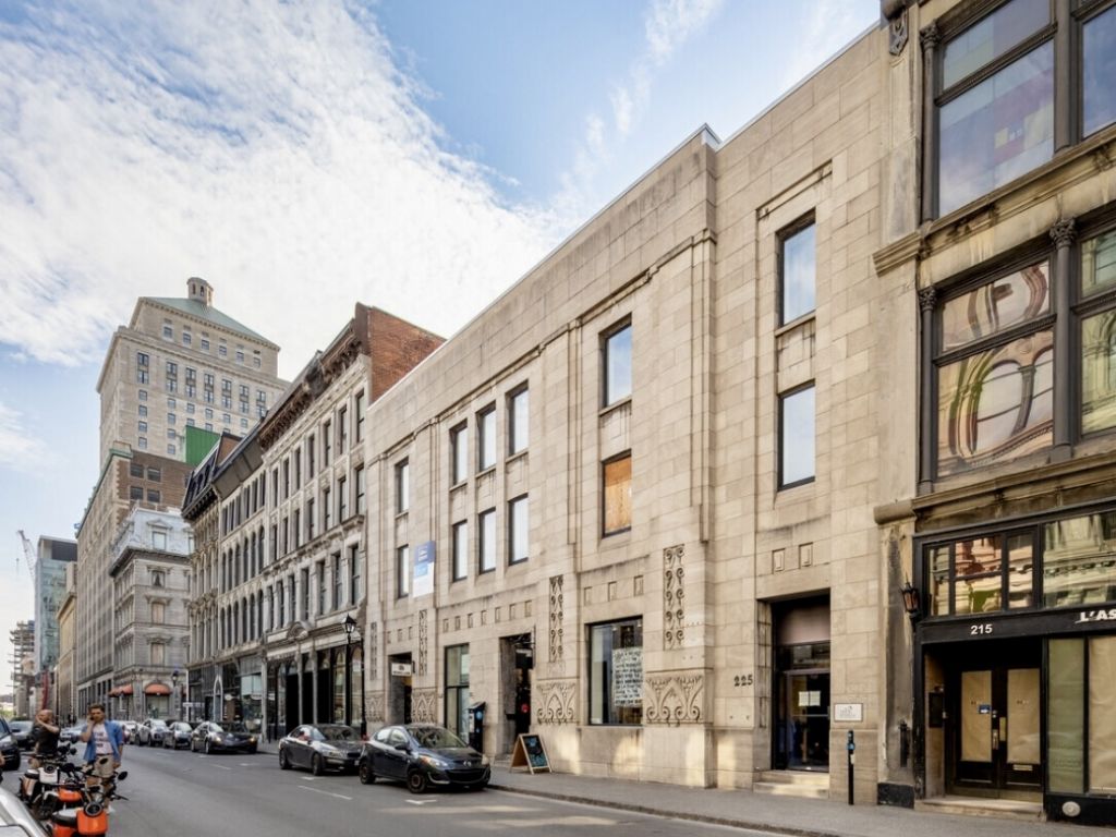 Full floor open office spaces in Old Montreal