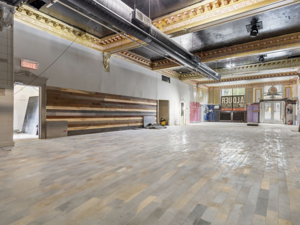 COMMERCIAL SPACE FOR RENT