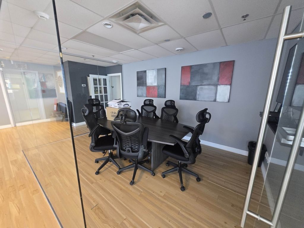 Offices for rent 1,400 sqft on ground floor Brossard