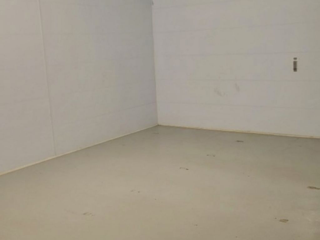 Industrial space 300 sq ft + Parking available