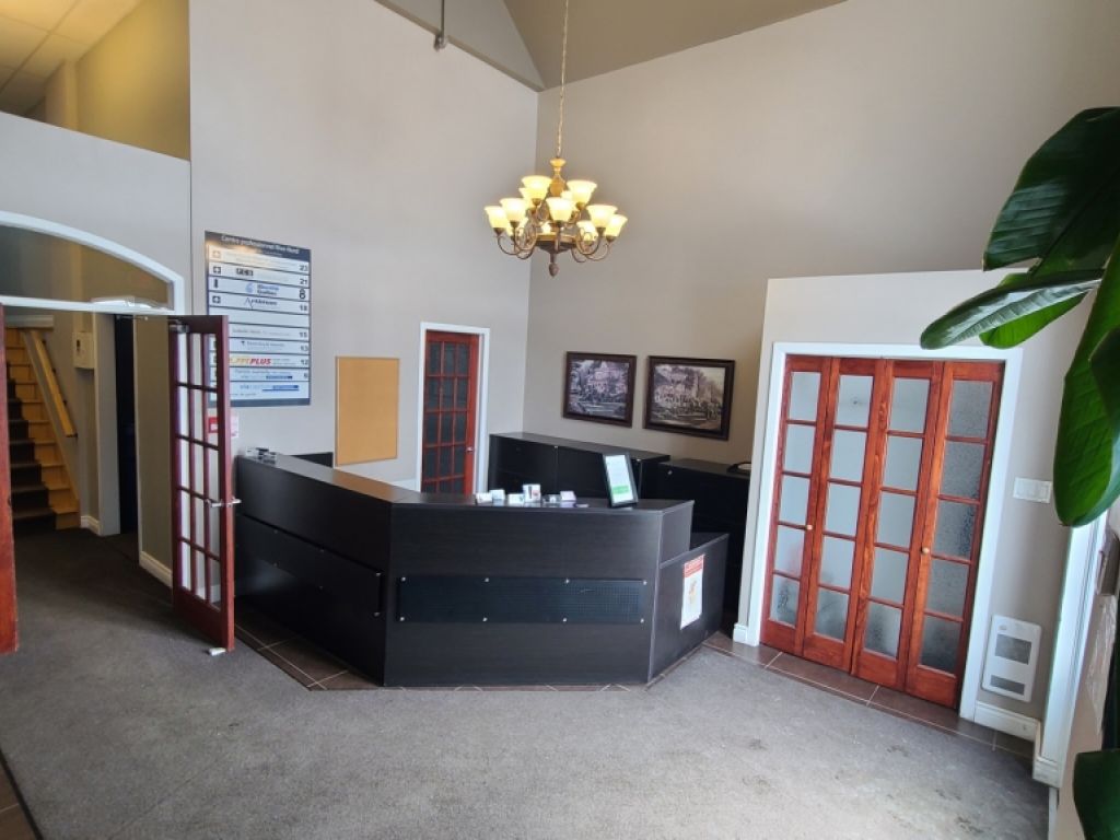 Offices for rent in Saint-Jrme - Large parking - ALL INCLUDED